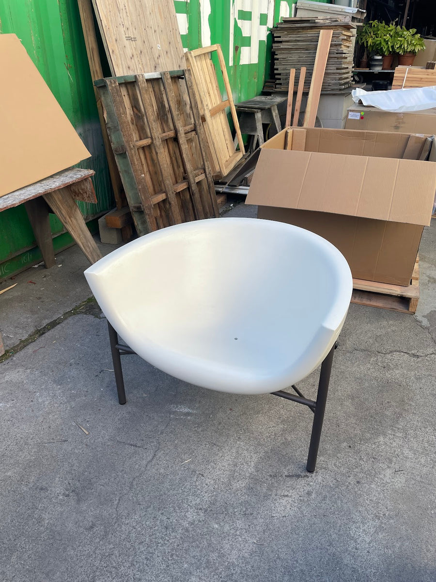 35 - Kosmos Chair - White Sand x Dark Bronze [OUTLET]