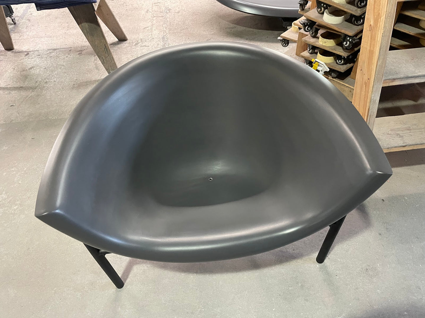 3 - Kosmos Chair - Graphite x Matte Black [OUTLET]