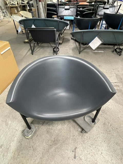 027: Kosmos Chair - Graphite x Matte Black [OUTLET]